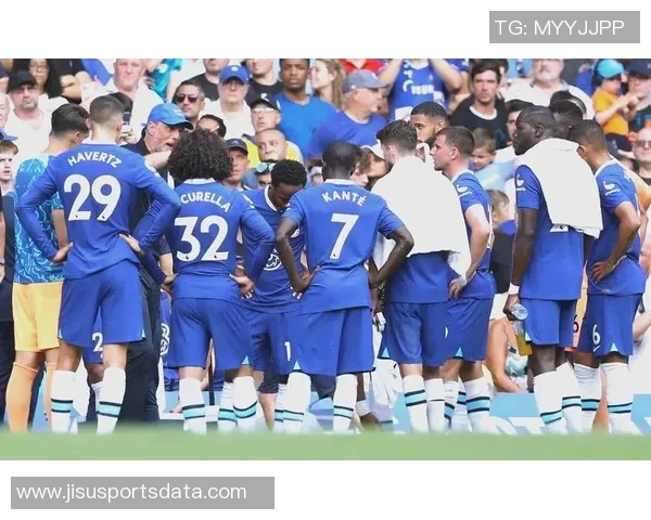 足总杯波尔图与切尔西战平神奇扑救引发争议判罚引发热议 足总杯波尔图与切尔西战平神奇扑救引发争议判罚引发热议