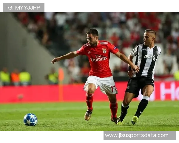 意甲焦点战那不勒斯与本菲卡战平点球争议引发全场热议