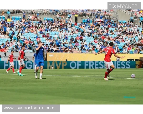 德甲精彩对决本菲卡小胜利物浦转会传闻引发热议