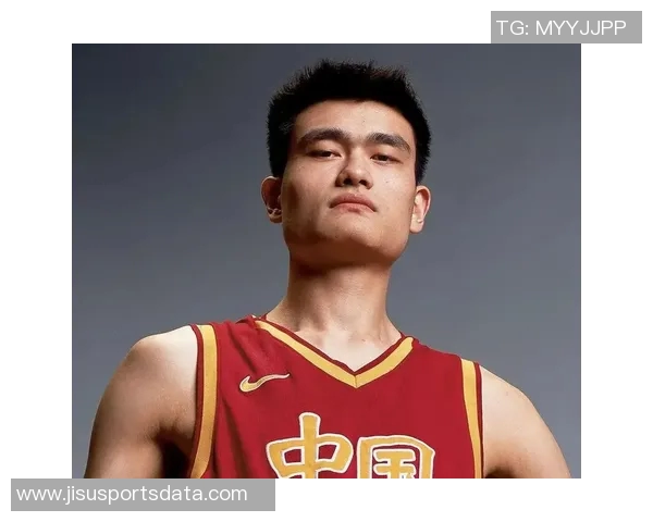 姚明与野兽的传奇对决：篮球场上的巨人之战与自然的力量较量