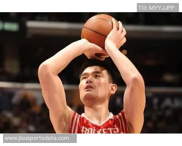 姚明投篮动画解析：从技巧到艺术的完美结合与篮球魅力的展现