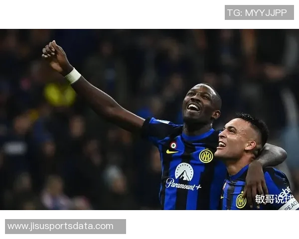 欧冠激战:国米逆转曼联帽子戏法引爆全场战术解析 欧冠激战:国米逆转曼联帽子戏法引爆全场战术解析