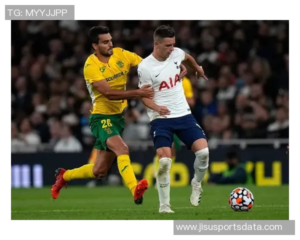 波尔图逆转热刺友谊赛红牌争议引发全场热议与焦点分析 波尔图逆转热刺友谊赛红牌争议引发全场热议与焦点分析