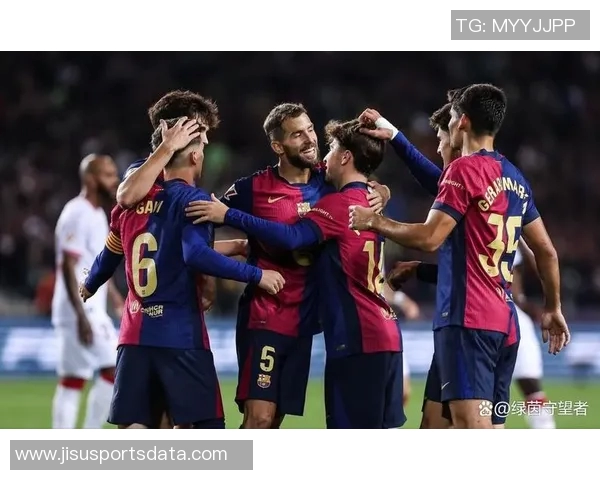 意甲精彩对决巴萨4-3逆转曼联帽子戏法点燃全场激情