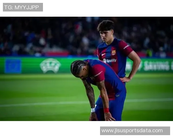 意甲精彩对决巴黎圣日耳曼3-0战胜巴萨红牌事件引发全场热议与战术分析