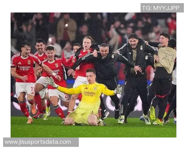 本菲卡逆转热刺友谊赛胜利全场沸腾数据分析揭示精彩瞬间